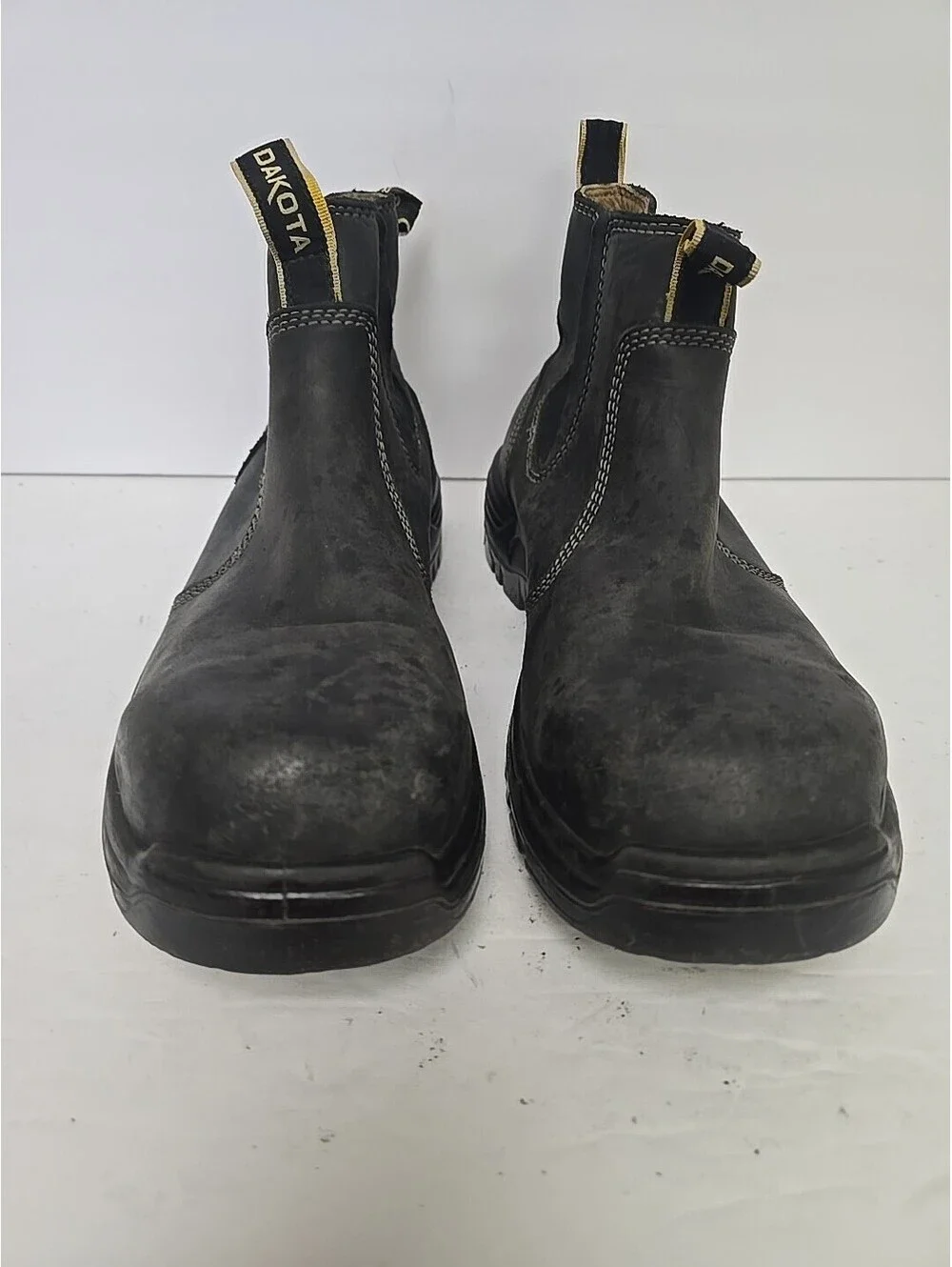 Dakota used boots